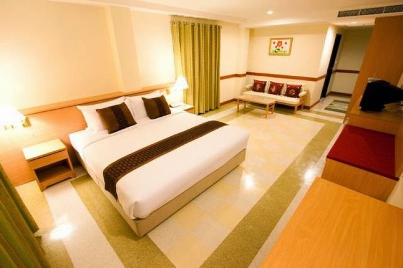 The Ecotel Bangkok Hotel